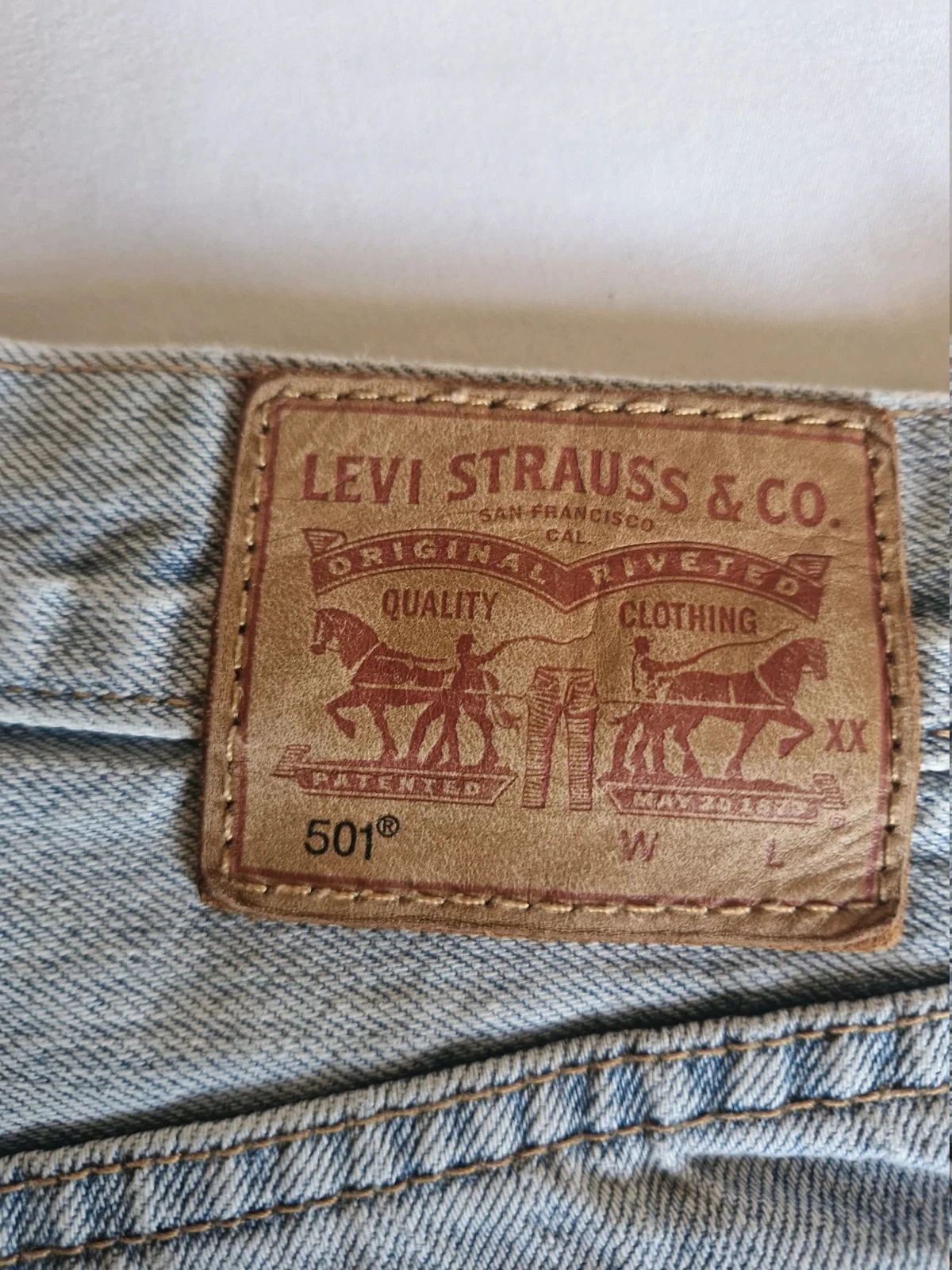 Short en jean Levi's 501 femme W25 lichtblauw gescheurd versleten lage taille – photo 3